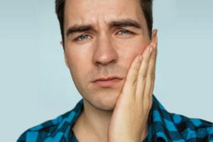 5 Common Signs of a Tooth Infection